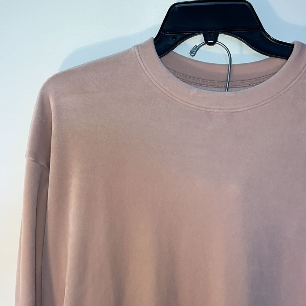Women’s M Luxe Luxury Butter soft velour Pink sweatshirt & jogger pants - Picture 4 of 13